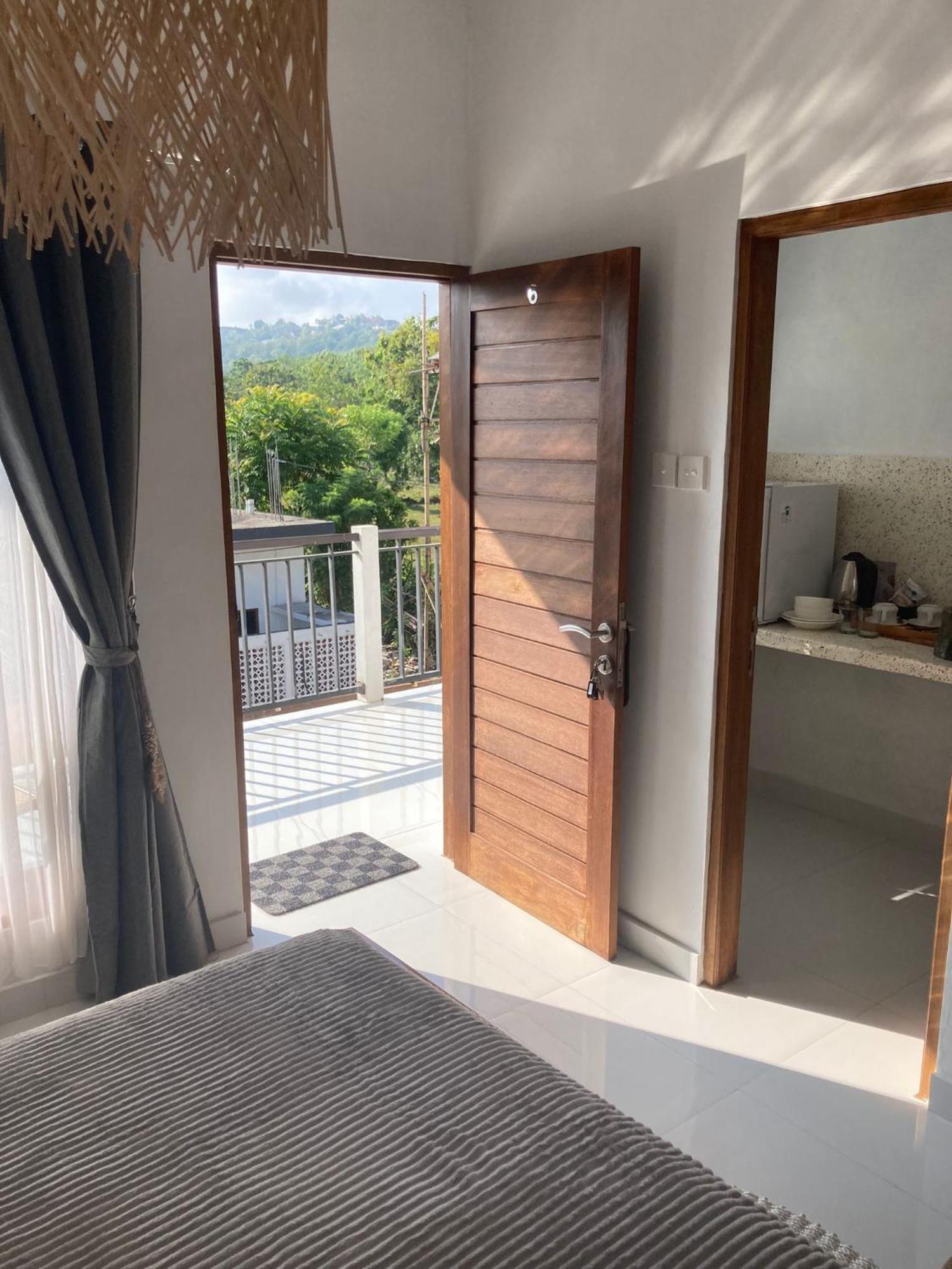 Villa Iris Homestay Uluwatu Exterior foto